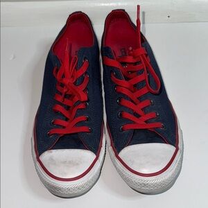 Converse navy blue red laces men’s 7 womens 9 shoes sneakers chuck taylors